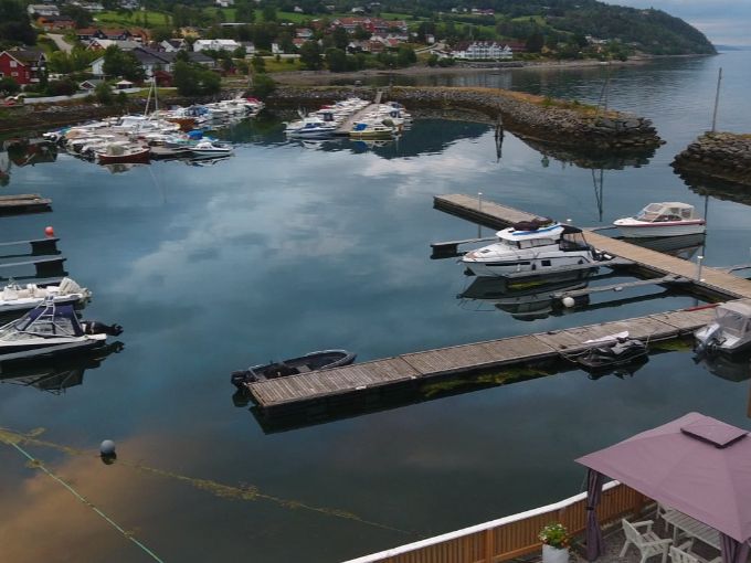 Fritidsaktivitet nr 9
Spiseriet samarbeider med Ut på sjøen som arr forskjellige turer i fjorden. Hvis du planlegger en blåtur ol. så ta kontakt med Spiseriet.